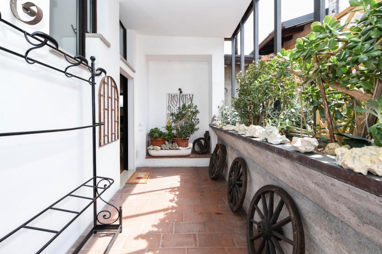Appartamento Isi Salò Exterior foto