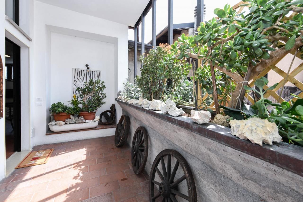 Appartamento Isi Salò Exterior foto